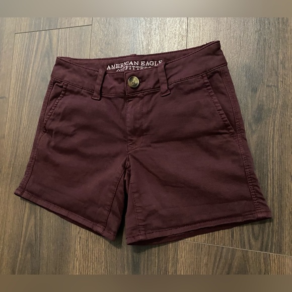 American Eagle Burgundy Midi Shorts 0 - Picture 2 of 8